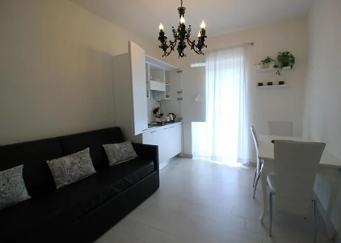Il Punto 4* Peschiera del Garda
