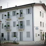 Il Punto 4* Peschiera del Garda