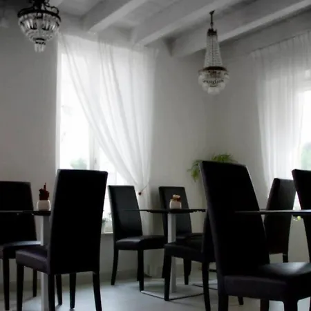 Il Punto ベッド・アンド・ブレックファスト 4*