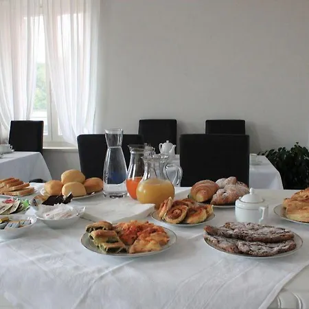 ベッド・アンド・ブレックファスト Il Punto 4*